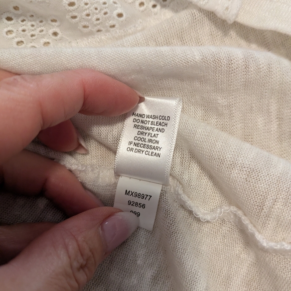 Elegant White Lace Women's Top - Picture 11 of 12